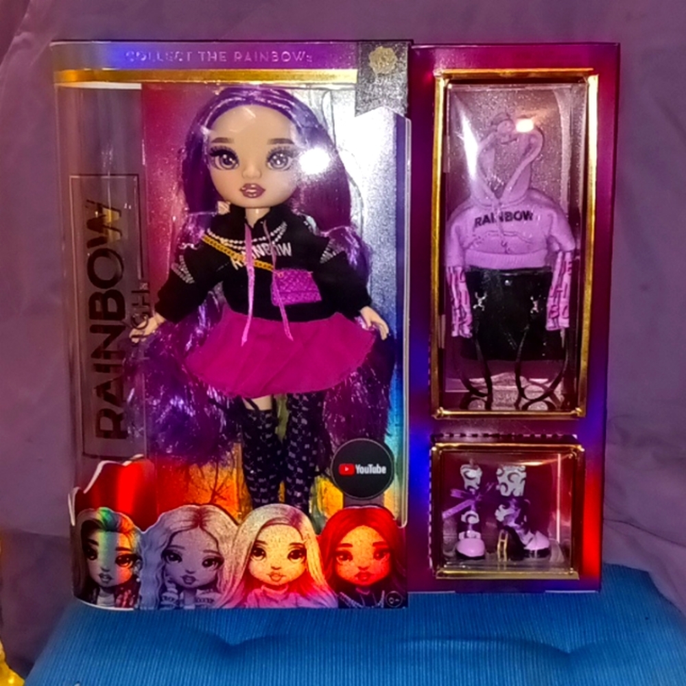 Rainbow High Emi Vanda